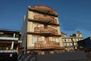O edifício onde o hotel está situado