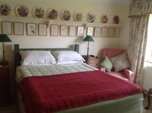 Кровать или кровати в номере The Mill House