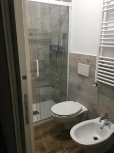 Koupelna v ubytování L’Acerba B&B + 10 fotografií