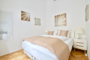 Posteľ alebo postele v izbe v ubytovaní Luxury Apartment by Hi5 - Havas Street