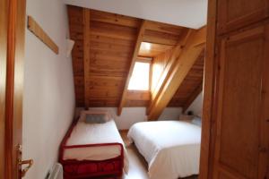 Llit o llits en una habitació de Dulce y luminoso ap en Gessa