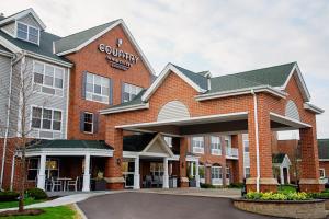 Gallery image of Country Inn & Suites by Radisson, Milwaukee West Brookfield , WI in Brookfield