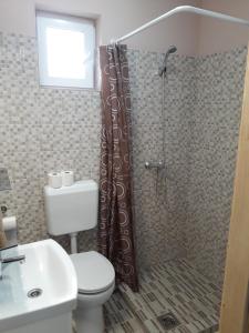 Kúpeľňa v ubytovaní Aquatherma Apartman