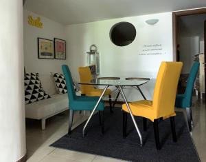 Posedenie v ubytovaní Azzurra Flat Bari Center