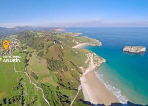 Afbeelding uit fotogalerij van Apartamentos Andrin in Andrín +30 foto's