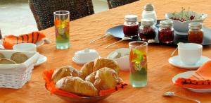 Možnosti snídaně pro hosty v ubytování Le Clos des Roseaux
