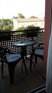 A balcony or terrace at Hostal Sant Roc