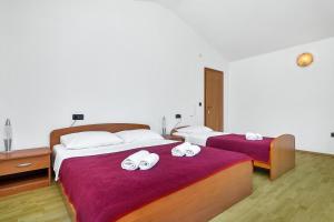 Gallery image of Apartments Rubin in Zastražišće +111 photos