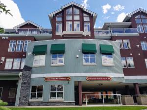 Gallery image of Sunset Mountain Inn in Canmore