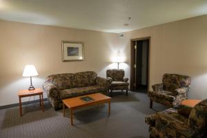 Gallery image of Super 8 by Wyndham Dauphin in Dauphin