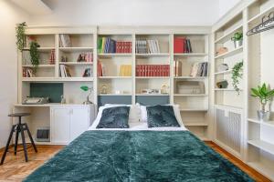 Posteľ alebo postele v izbe v ubytovaní GLAM 50 - Exlusive Penthouse in the Heart of Rome + 21 fotografií