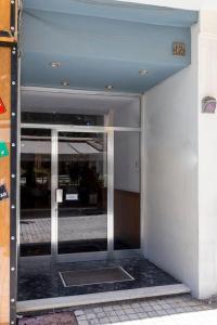 Facciata o entrata di The Corner Suite in Historical Center