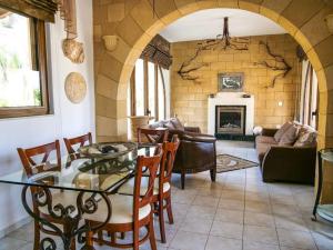 Ruang duduk di Luxury Villa Delfini