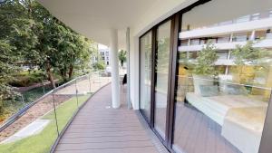 Ein Balkon oder eine Terrasse in der Unterkunft White Pearl Apartment 1.16