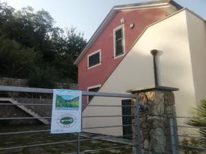 The building in which a panziókat is located