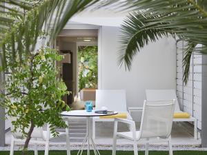 Posezení v ubytování Kouros Seasight Hotel