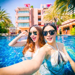 Bazén v ubytování Marrakesh Hua Hin Resort & Spa nebo v jeho okolí