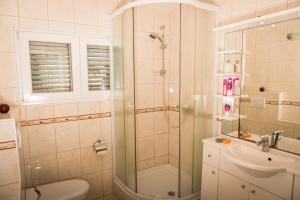 Ένα μπάνιο στο La Villa-Silba +11 φωτογραφίες