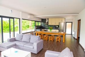 Køkken eller tekøkken på Casa Encosta do Gerês-Ferias no Gerês + 31 billeder