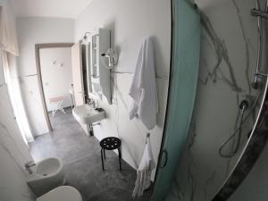 A bathroom at Residence Arcobaleno