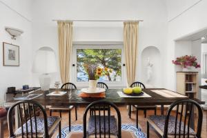 Gallery image of Amore Rentals - Villa Polifemo in Capri