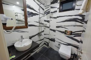 Koupelna v ubytování Lidya Hotel