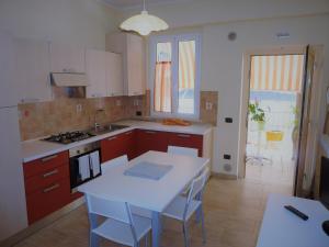 A kitchen or kitchenette at Beaurivage