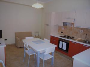 A kitchen or kitchenette at Beaurivage