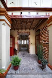 Exteriér nebo vchod ubytování Old Town Quito Suites, Elegant Comfort & Space in the Historic Center