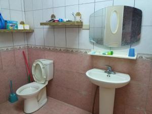 A bathroom at Fu Ya N B&B