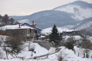 Casa Kedrova, Mountain Voras-Kaimaktsalan Edessa v zime