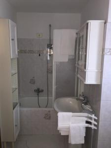 Koupelna v ubytování Bellano Casa Elena