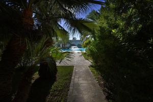 Bazén v ubytování Minerva Resort Hotel nebo v jeho okolí