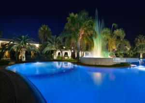 Bazén v ubytování Minerva Resort Hotel nebo v jeho okolí