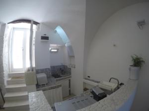 A television and/or entertainment centre at Latorreangioina