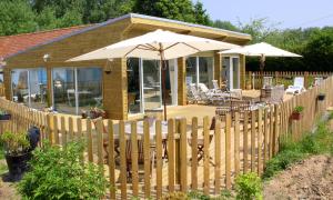 Κήπος έξω από το le studio