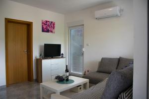Φωτογραφία από το άλμπουμ του Apartman Lavanda σε Maslenica