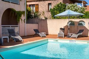 Bazén v ubytování Hotel U Ricordu & Spa nebo v jeho okolí