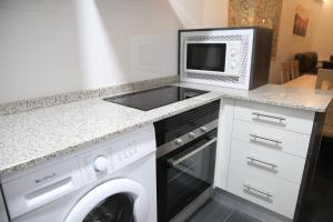 Kuchyňa alebo kuchynka v ubytovaní APARTAMENTOS LA VEREDA