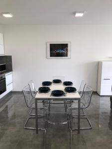 Köök või kööginurk majutusasutuses Rezeda Apartman +3 fotot