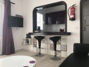 Telewizja i/lub zestaw kina domowego w obiekcie Los Panelos B1