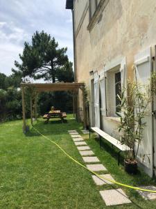Zahrada ubytování Surfhostel Hossegor