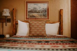 Gallery image of Sitzmark Chalet Inn in Ruidoso