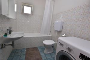 Kúpeľňa v ubytovaní Apartments Jere Proto