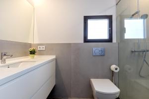 A bathroom at Townhouse Tonina