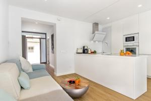 A kitchen or kitchenette at Townhouse Tonina