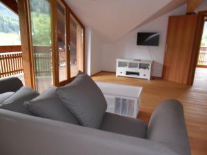 TV a/nebo společenská místnost v ubytování Residence Margerithenweg - Kärnten Card Sommer 2025 inklusive