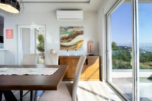 Fotografie z fotogalerie ubytování Apartment with Rooftop Hot Tub ve městě Chania