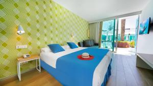 Hotel Nayra - Adults Only客房内的一张或多张床位
