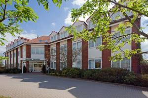 an image of a building at Hotel Trebeltal in Demmin